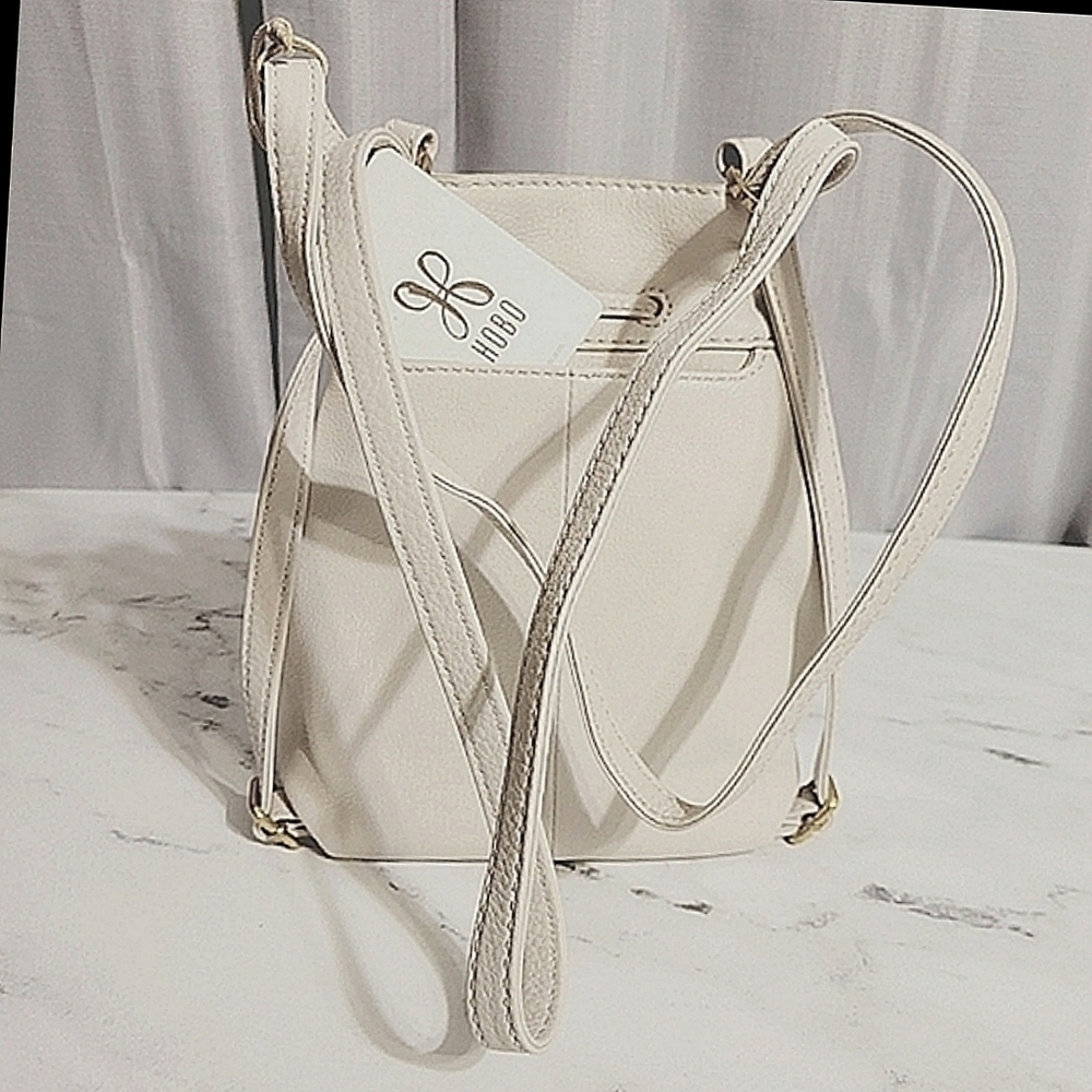 NWT HOBO 'Ramble' Dew Pebbled Leather Convertible Backpack & Shoulder Bag - Picture 9 of 11